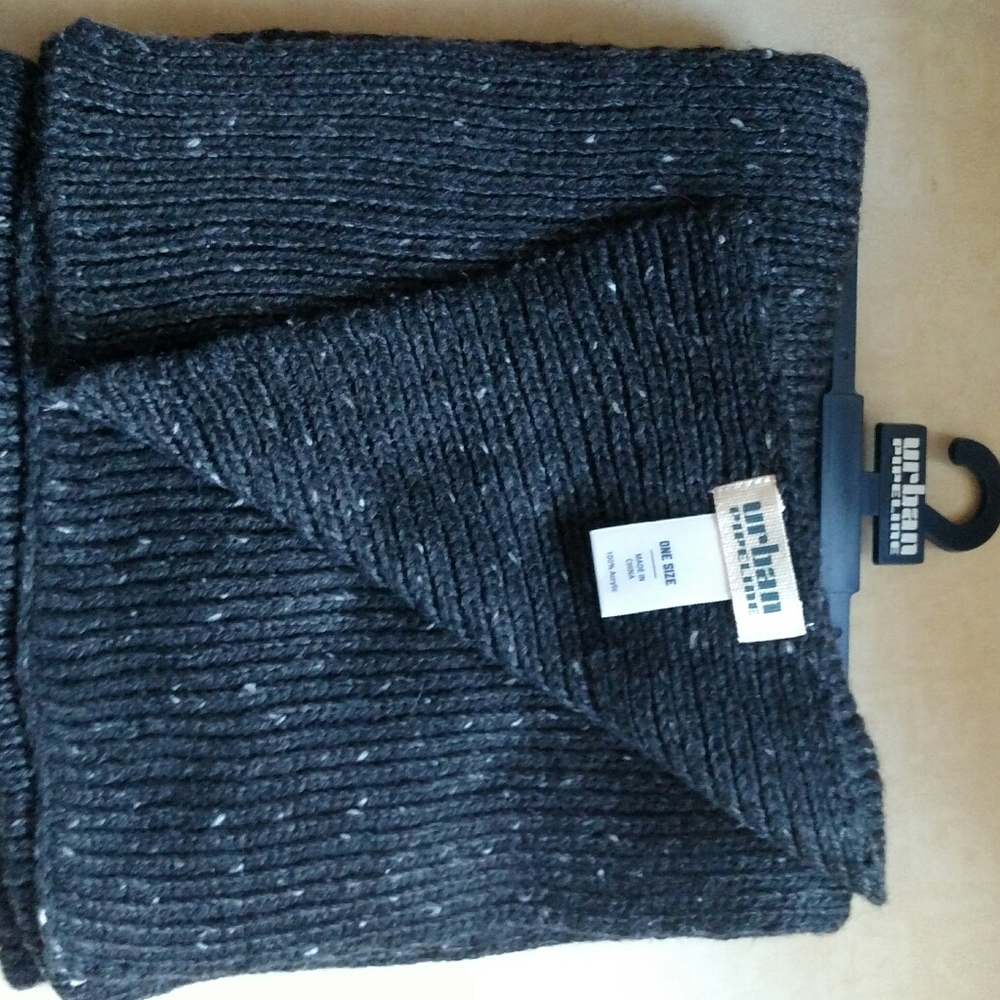 Urban Pipeline black Warm Scarf New!